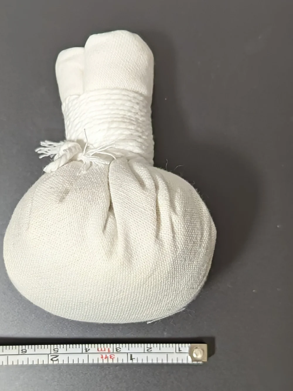 Thai Herbal Compress Ball Set, 5 Pieces, 2 Sizes